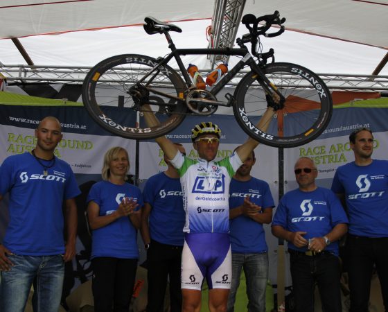 Eduard Fuchs triumphiert beim RACE AROUND AUSTRIA 2011