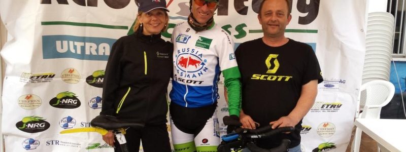 Platz 6 unter „extremen Bedingungen“ zum Saisonauftakt beim Race Across Italy